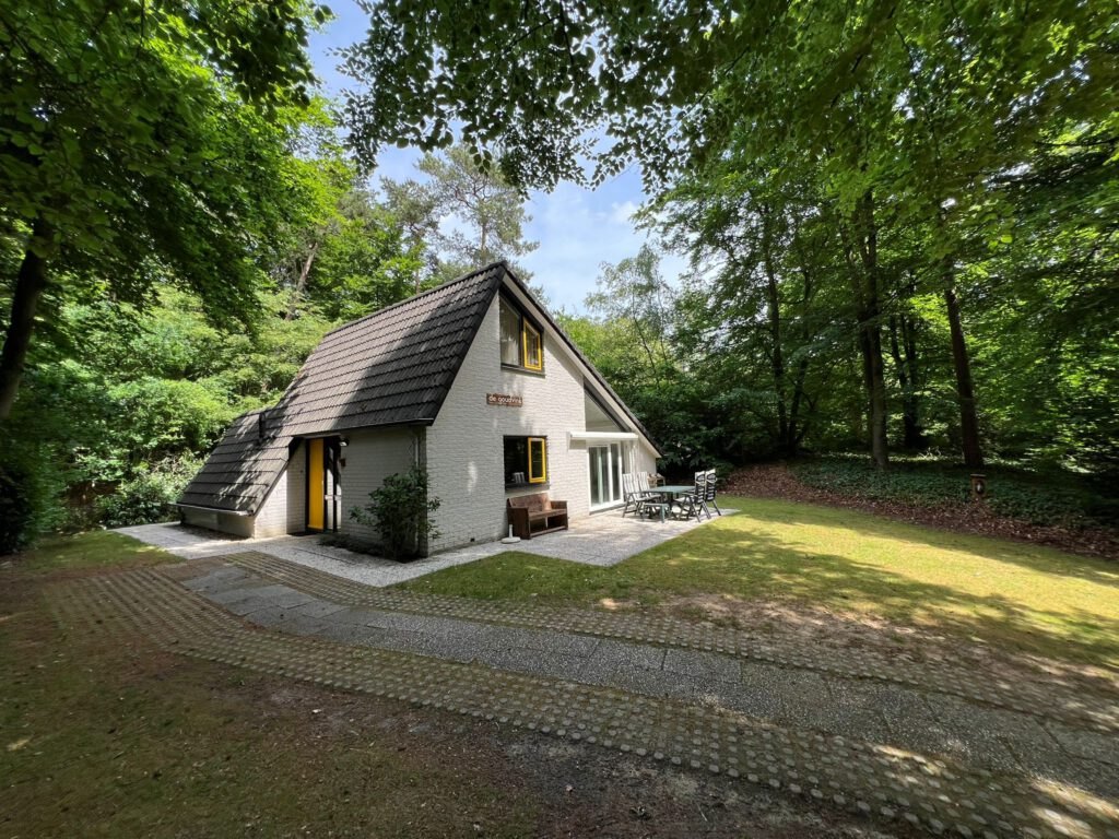 Vakantiehuis De Goudvink met eigen bosperceel op Hoogwolde in Nunspeet